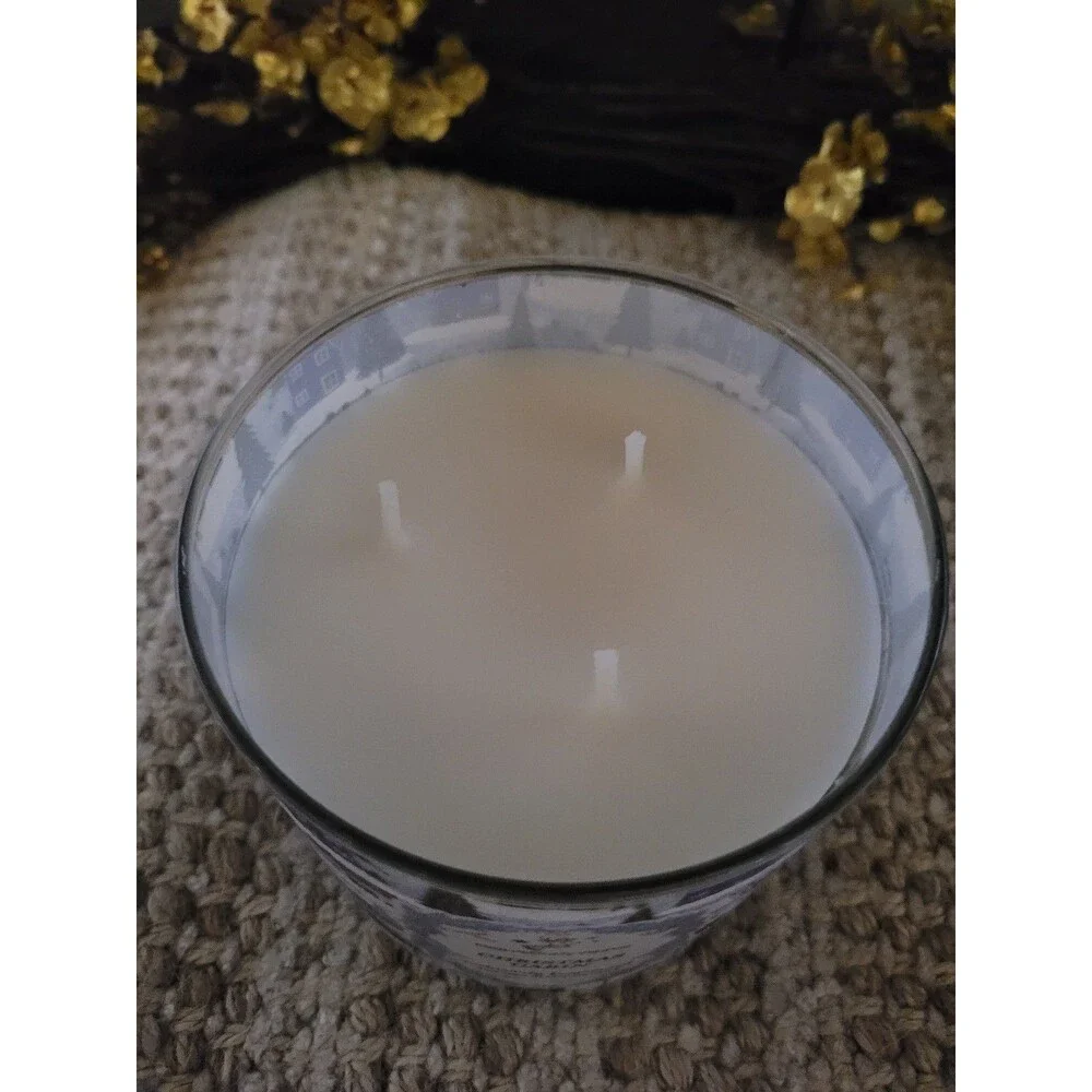 Christmas Cabin - Bath and Body Works 3-wick Candle
